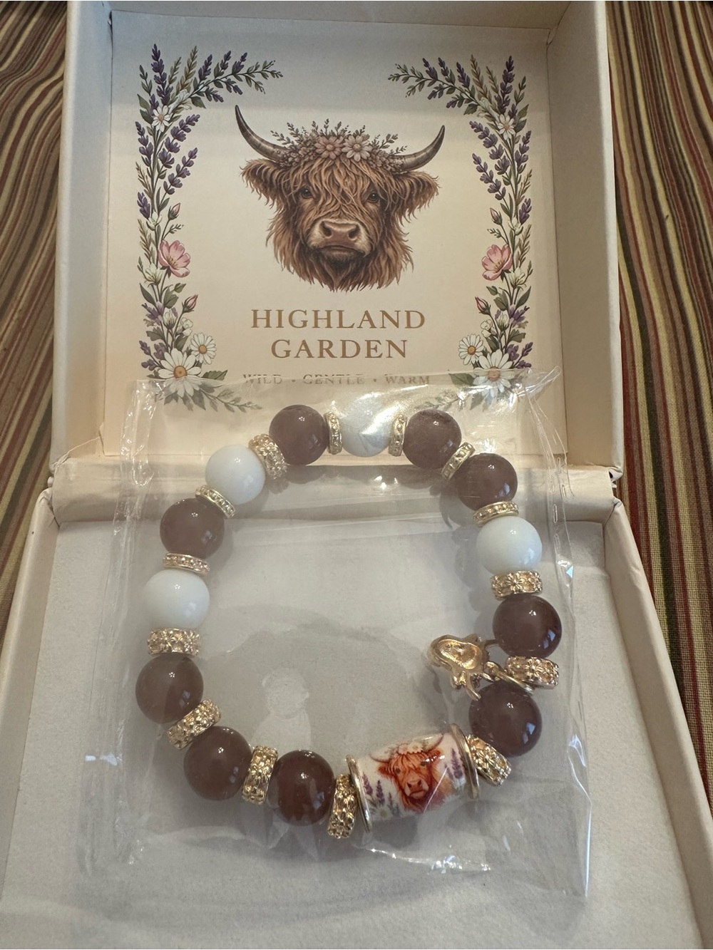 Beautiful Brown and White Beaded Highland Bracelet